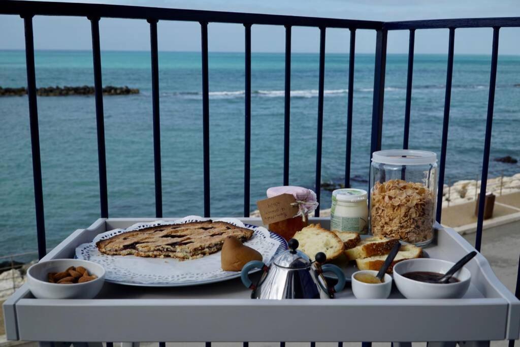 Il Mare In Un Bicchiere Apartment Шака Екстериор снимка